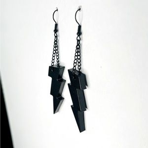 Black Lightning Bolt and Black Chain Dangling Earings